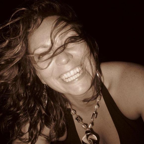 Meet your Posher, Amber - Picture 1 of 1